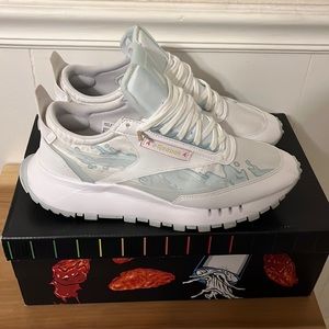 Reebok legacy (hot ones) size 9.5